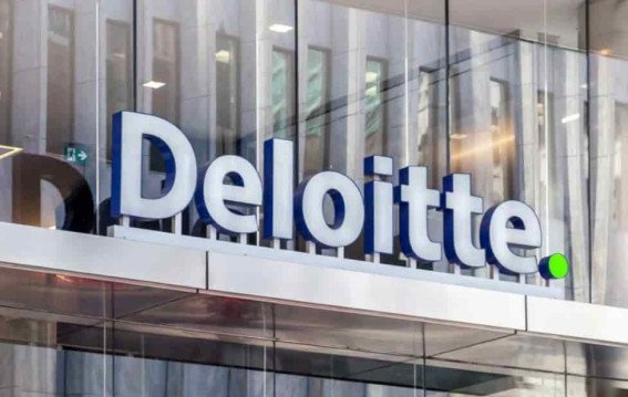 Deloitte to Refund Australia 290,000 dollars
